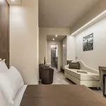 Astoria Deluxe Guest house