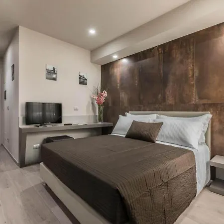 Πανσιόν Astoria Deluxe